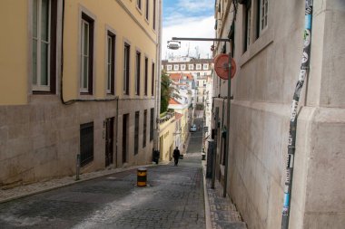 Konforlu Portekiz caddeleri, ünlü turizm beldesi, renkli tarihi binalar, Avrupa şehir manzarası