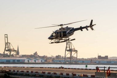 Finansal bölgede taksi helikopteri, New York 'ta helikopter kiralama.