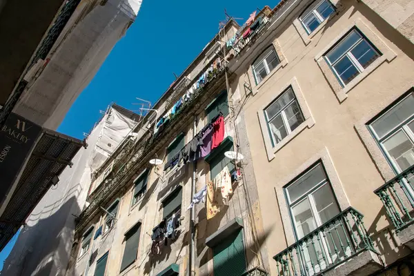 Lizbon, Portekiz 'deki eski binaların manzarası