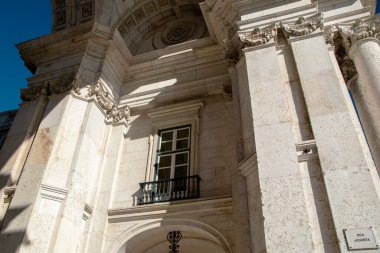 Praca do Comercio, Lizbon, Portekiz 'deki ünlü kemer.