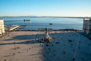 Lizbon, Portekiz 'deki şehir meydanının hava görüntüsü.