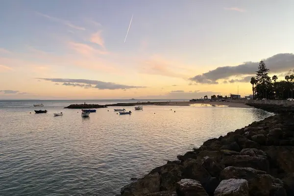 Stock image Sunset on the beach of Oeiras, Portugal