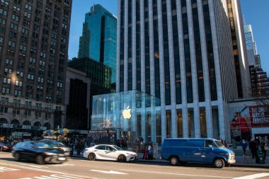 Manhattan, NYC, New York, ABD, New York 'ta 5. Cadde' deki Apple Mağaza Küpü, modern mimari, sokak fotoğrafçılığı