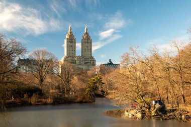 Geceleri Times Meydanı, New York, Manhattan sokaklarında kalabalık, modern şehir manzarası, NYC, New York, ABD