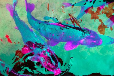 Su yüzeyinin pembe ve turkuaz renklerle soyut arkaplanı