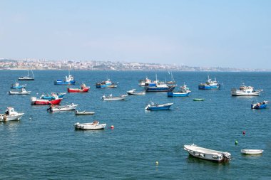 Portekiz, Cascais limanında balıkçı tekneleri