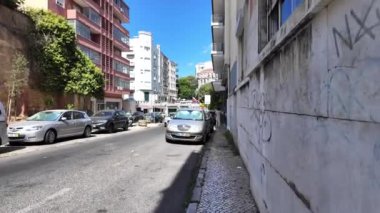 Lizbon 'un tarihi yolu, araştıran insanlar, ikonik kültürel alan