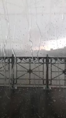 Sonbaharda pencerede bir arkaplan