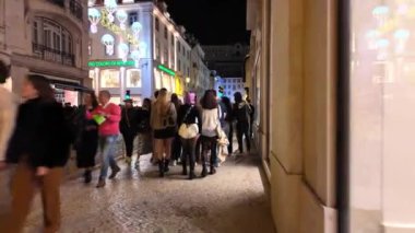 Lizbon Portekiz Noel 'de cazibe ve kültürle aydınlandı.