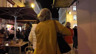 Lizbon 'da gece tatili cazibesi. Tarihi sokaklar..