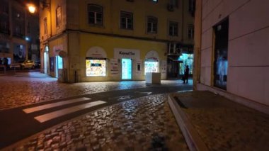 Lizbon şehir simgelerini gece keşfi. Lizbon, Portekiz