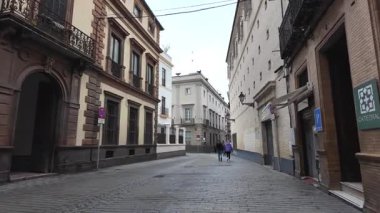 Sevilles eski kasabasında klasik Avrupa şehir manzarası