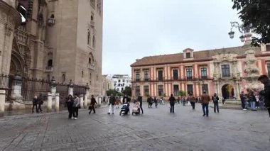 Sevilla, Endülüs 'teki Idyllic eski kasaba yolları