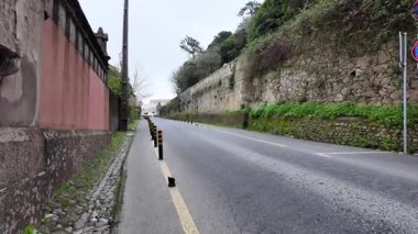 Sintra sisli sokaklarında bir yolculuk, estetik seyahat videosu