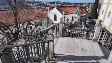 Coimbra Üniversitesi yürüme keşfi UNESCO tarihi simgesi