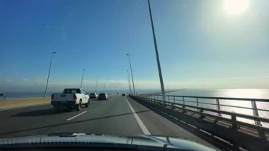 Araba manzaralı, uzun bir yolculuk olacak.