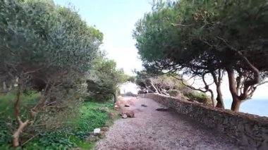 Cascais Portekiz videosunda akşam meltemi ve okyanus dalgaları