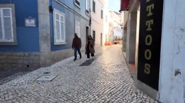 Cascais Portekiz kıyısı alacakaranlık sinematik seyahat görüntülerinde