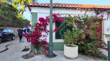 Günbatımı yansımaları Cascais Portekiz gezinti klip üzerinde