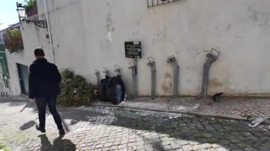 Parlak sokaklar ve miras binalarıyla Lizbon 'u gezmek