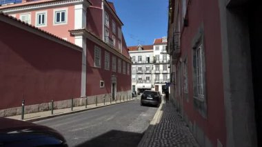 Lizbon sokak perspektifi, POV yürüyüşü yaz seyahati