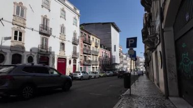 Lizbon turu Portekiz POV, mavi gökyüzü, seyahat fikri