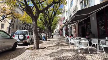 Bakış açısı Lizbon dar sokakları, yaz tatili