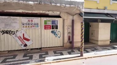 Lizbon dar sokakları tramvay 28 pov, klasik Avrupa kenti hissi