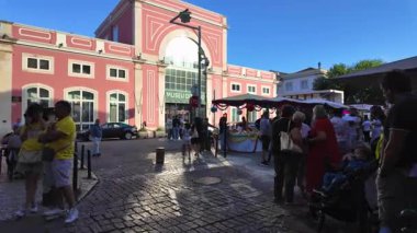 Lizbon halkı Portekiz Saint Anthony festivalini kutluyor