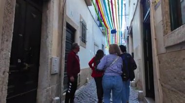 Aziz Anthony Günü 'nde ışıklar ve dans