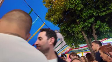 Lizbon 'daki Portekiz festivali geleneksel yemek ve müzikle kutlanıyor