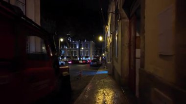 Gece vakti Portekiz 'de atmosferik aydınlatma ve huzur