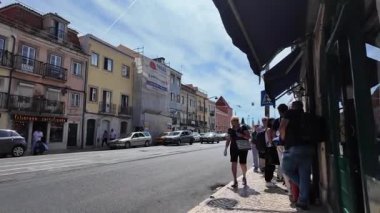Belem Lisbon tarihi binalar, sıcak ışık ve rahat atmosferli yürüyüş turu