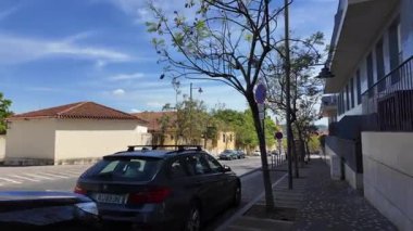 Lizbon Belem yürüyüş sahnesi güneşli hava, dinlendirici hafta sonu ve turistler