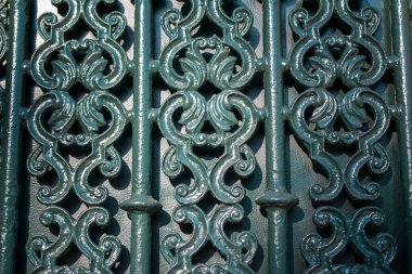 Süslemeli Demir Kapı Ayrıntıları