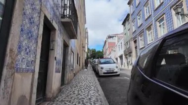 Portekiz Lizbon yaz yürüyüşü tarihi bölge rengarenk cepheleri