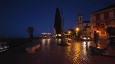 Lizbon şehrinde POV gezintisi tarihi sokaklar ve kültürle dolu yaz akşamları