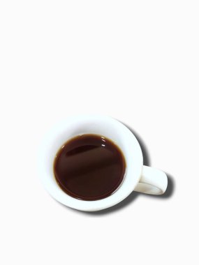 Beyaz bardakta sade kahvenin en üst görüntüsü