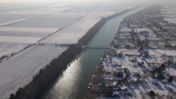 Winterlandschap Van Een Klein Dorp Bedekt Met Sneeuw — Stockvideo