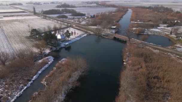 Köydeki Kış Nehri — Stok video