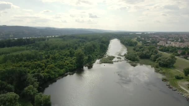 Река Городе Вид Воздуха — стоковое видео