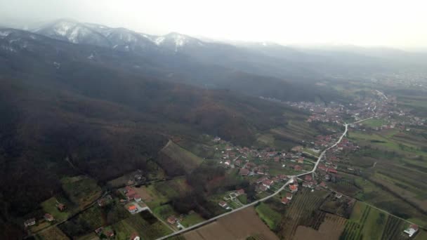 Vue Aérienne Une Ville Leskovac Nichée Pied Montagne Dans Sud — Video