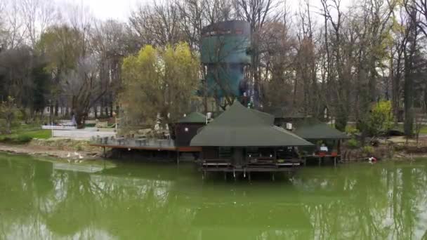 Zajímavá Restaurace Jezera Bělehradě — Stock video