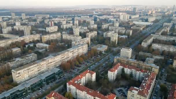 Büyük Bir Şehirdeki Bina Komplekslerinin Havadan Çekilmiş Görüntüleri — Stok video