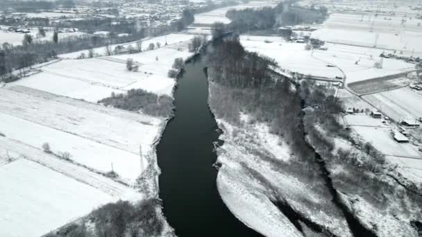 Drone Skott Floden Ibar Ett Vinterlandskap — Stockvideo