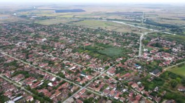 Sırbistan 'ın Novi Becej kasabasının insansız hava aracı çekimi