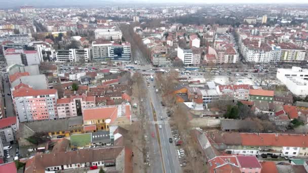 Rušný Provoz Centru Města Novi Sad Shora — Stock video