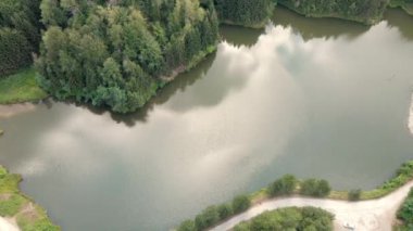 Sırbistan 'daki Radalj Gölü' nü ve havadan çevresini ele geçirmek