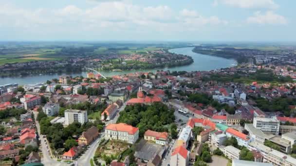 Вид Повітря Річку Сава Через Сремську Митровицю Сербія — стокове відео