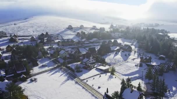 Sırbistan Zlatibor Kentindeki Küçük Bir Köyde Insansız Hava Aracı Karların — Stok video